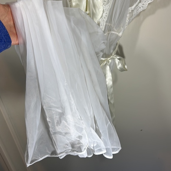 Angelic Bridal Lace Tule Satin Bow Robe Lingerie pearl buttons night gown Ivory - Picture 4 of 10